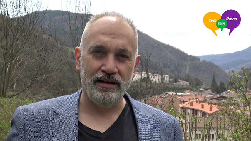 L'alcaldessa i l'equip de govern, per por a les conseqüències, demana retirar la moció de sobirania fiscal perquè l'Ajuntament de Ribes pagui els impostos a la Generalitat en comptes de l'Estat.